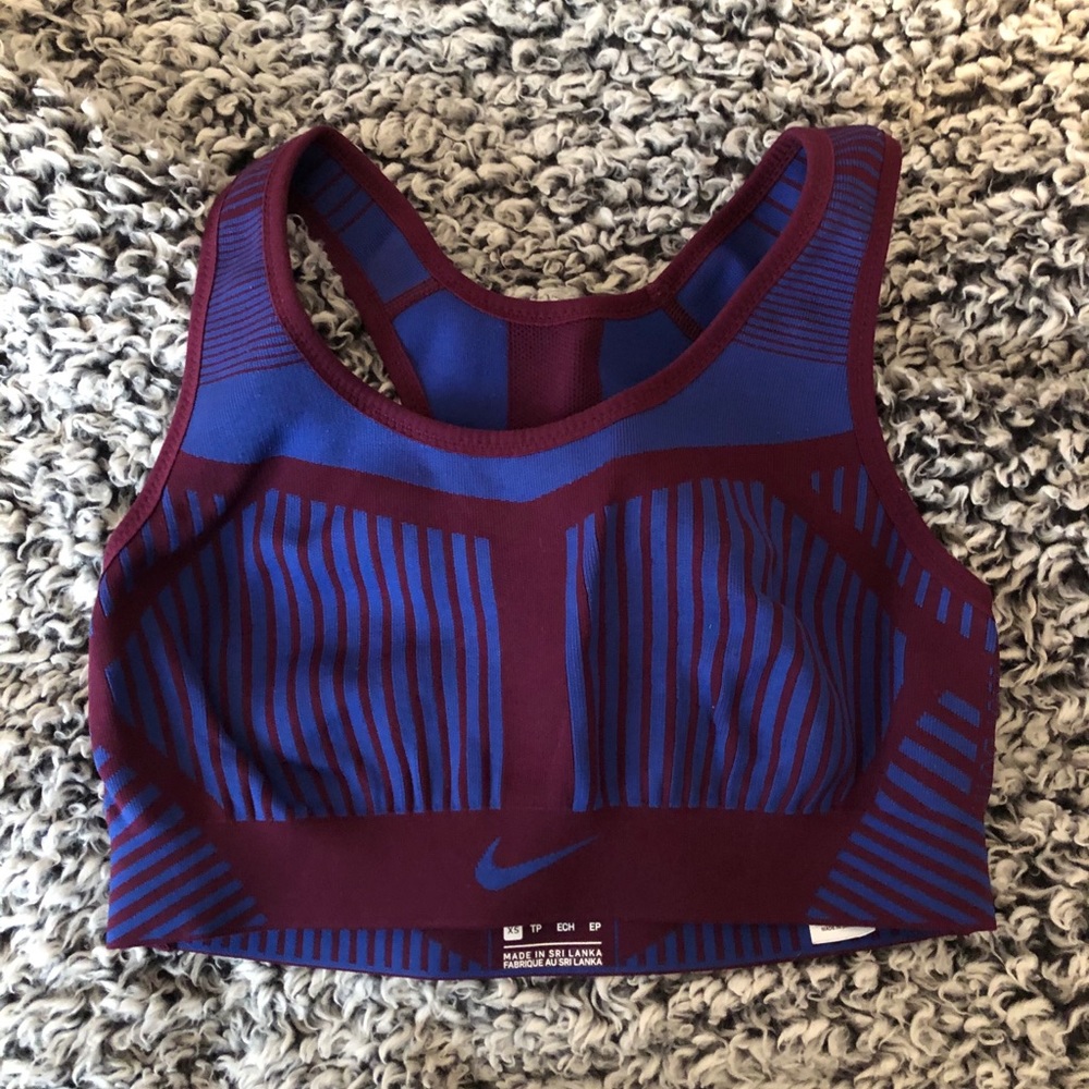 nike sports bra